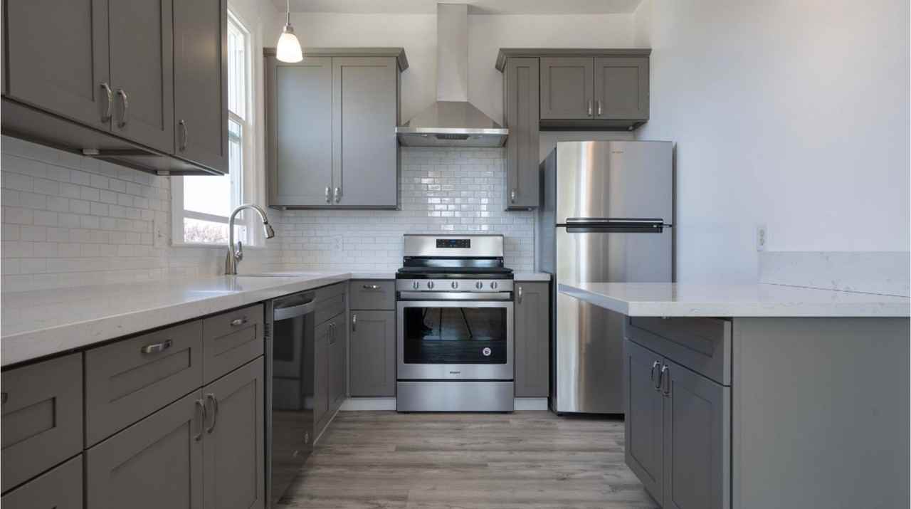 2269 San Antonio Ave #D - Photo 3 of 20