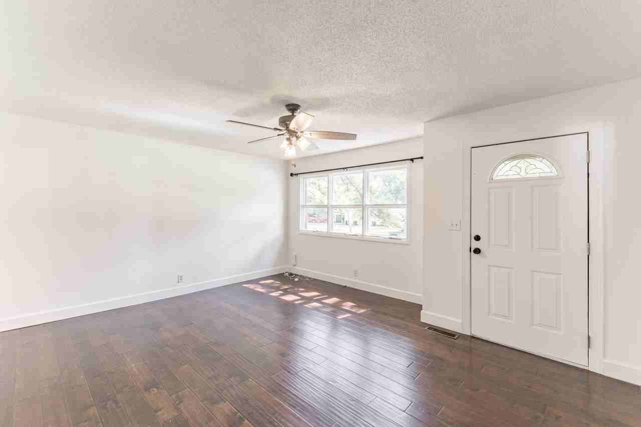 6415 Marsh Ave Nw - Photo 4 of 16