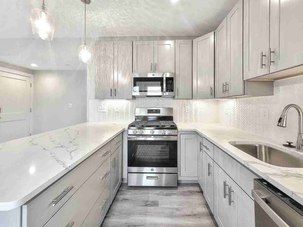 86 Fayston St - Photo 5 of 12