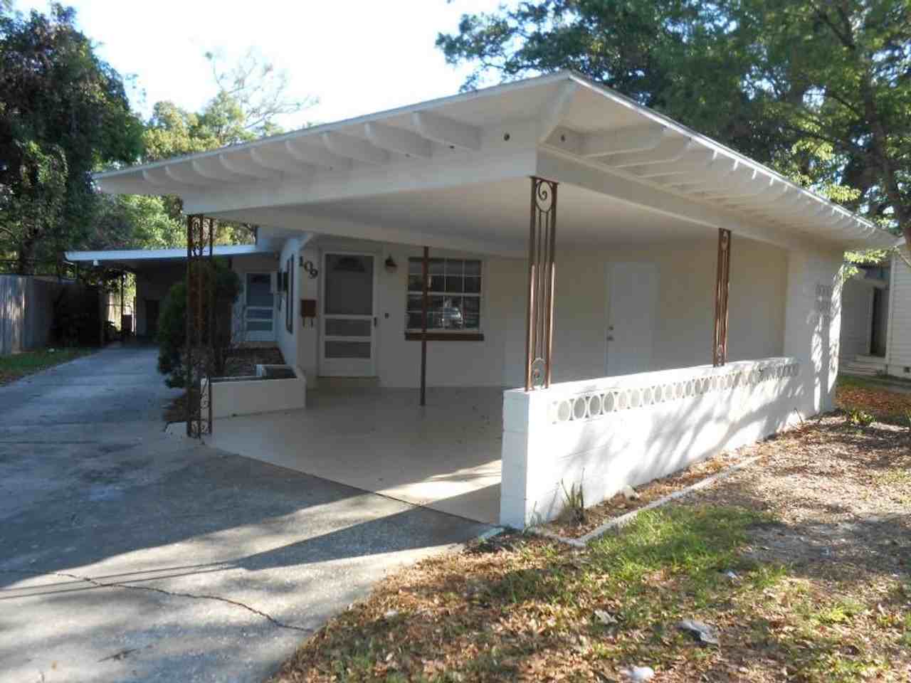 107 E King St - Photo 2 of 2
