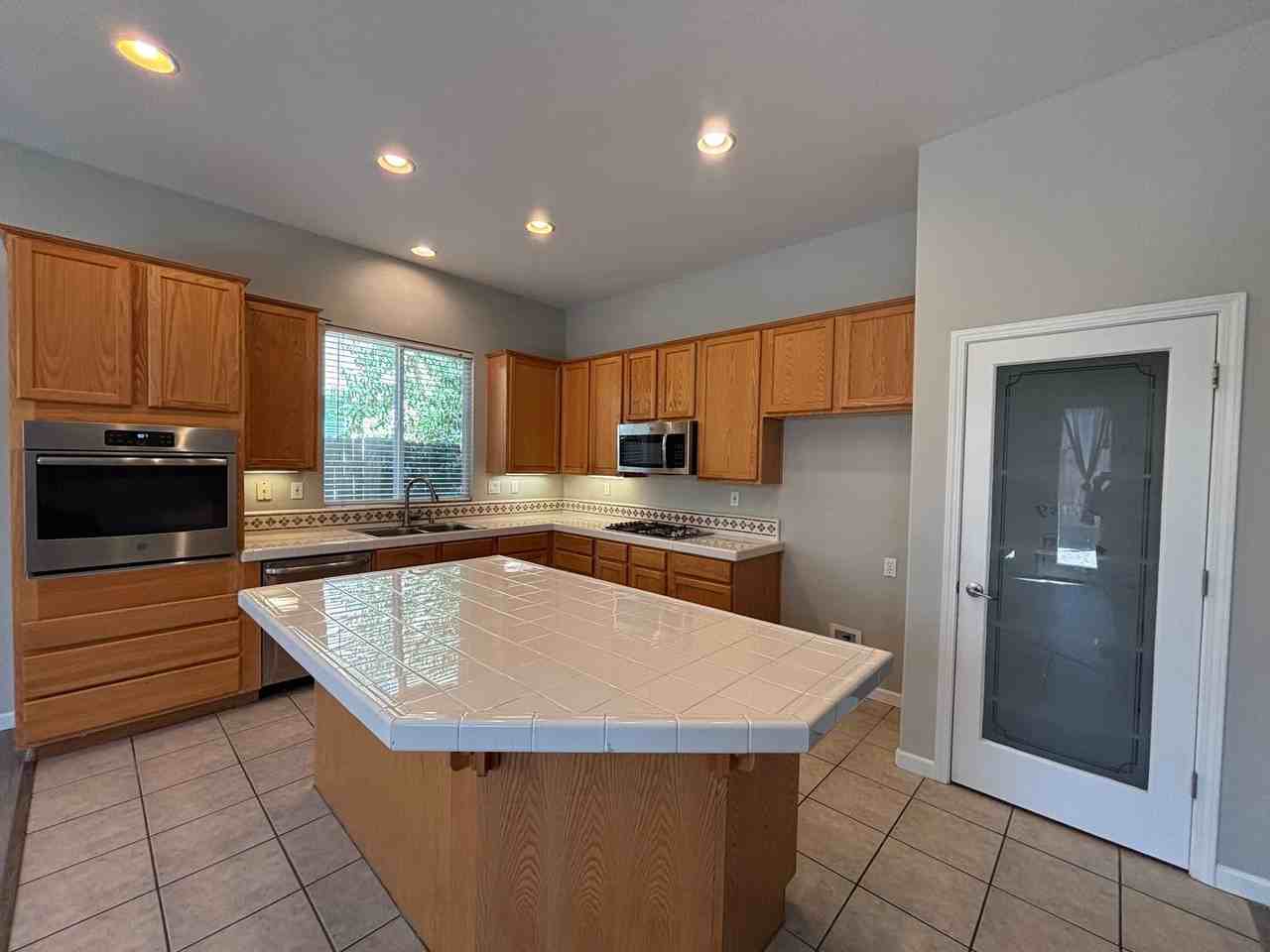 9337 Oreo Ranch Cir - Photo 6 of 37
