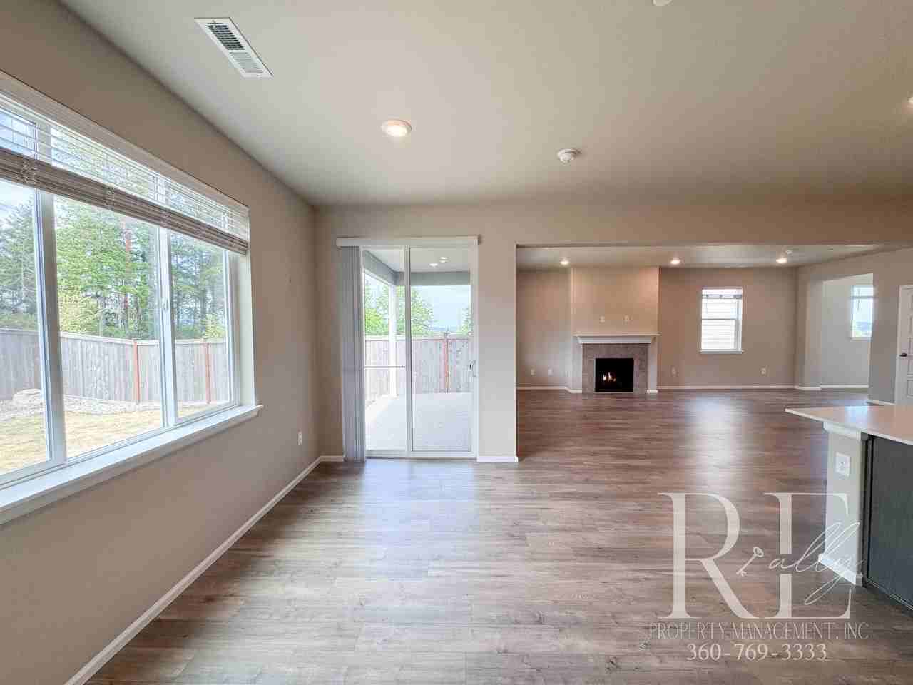 1502 Baker Heights Loop - Photo 3 of 21