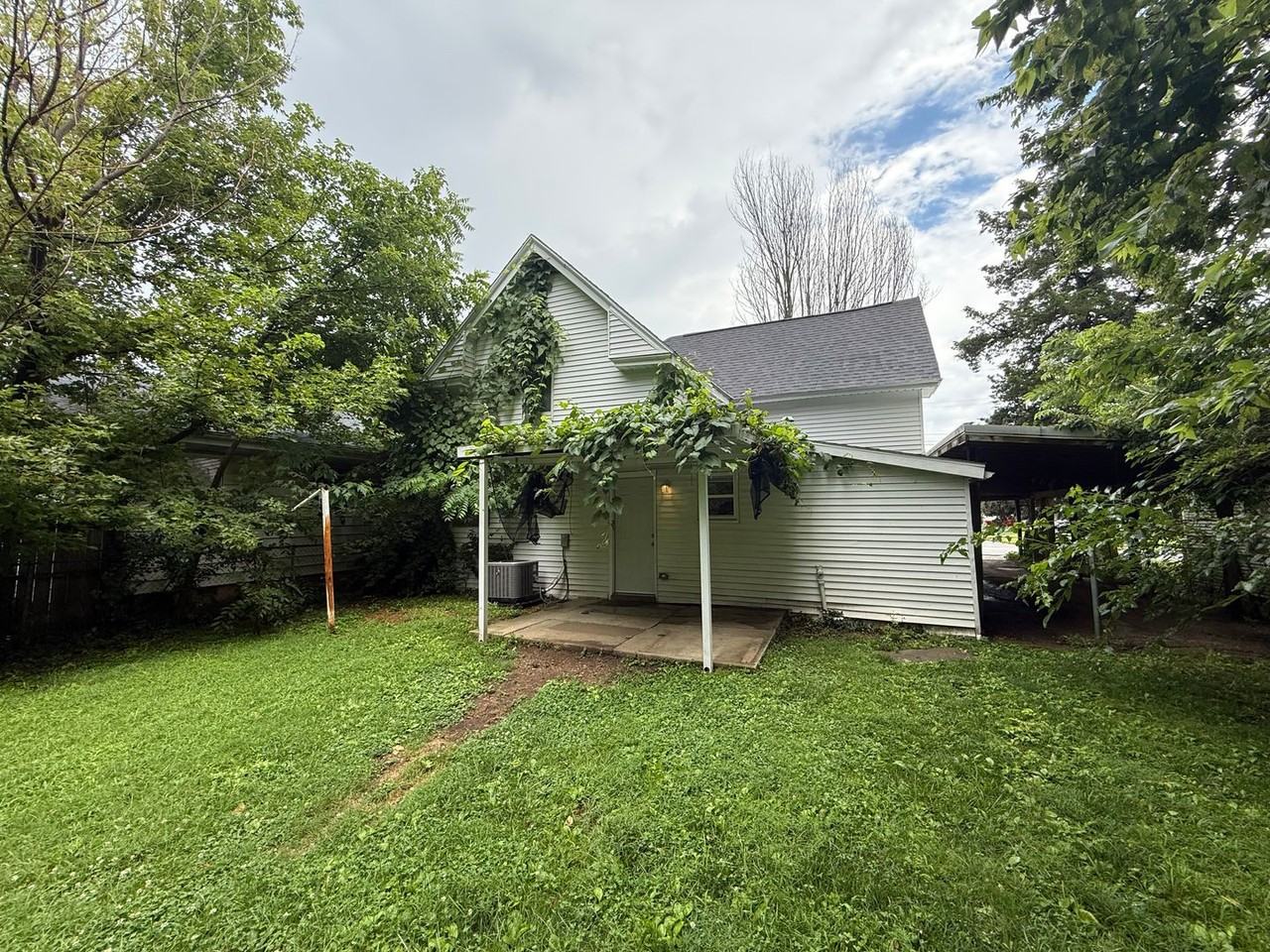 2137 N Delaware Ave - Photo 7 of 18