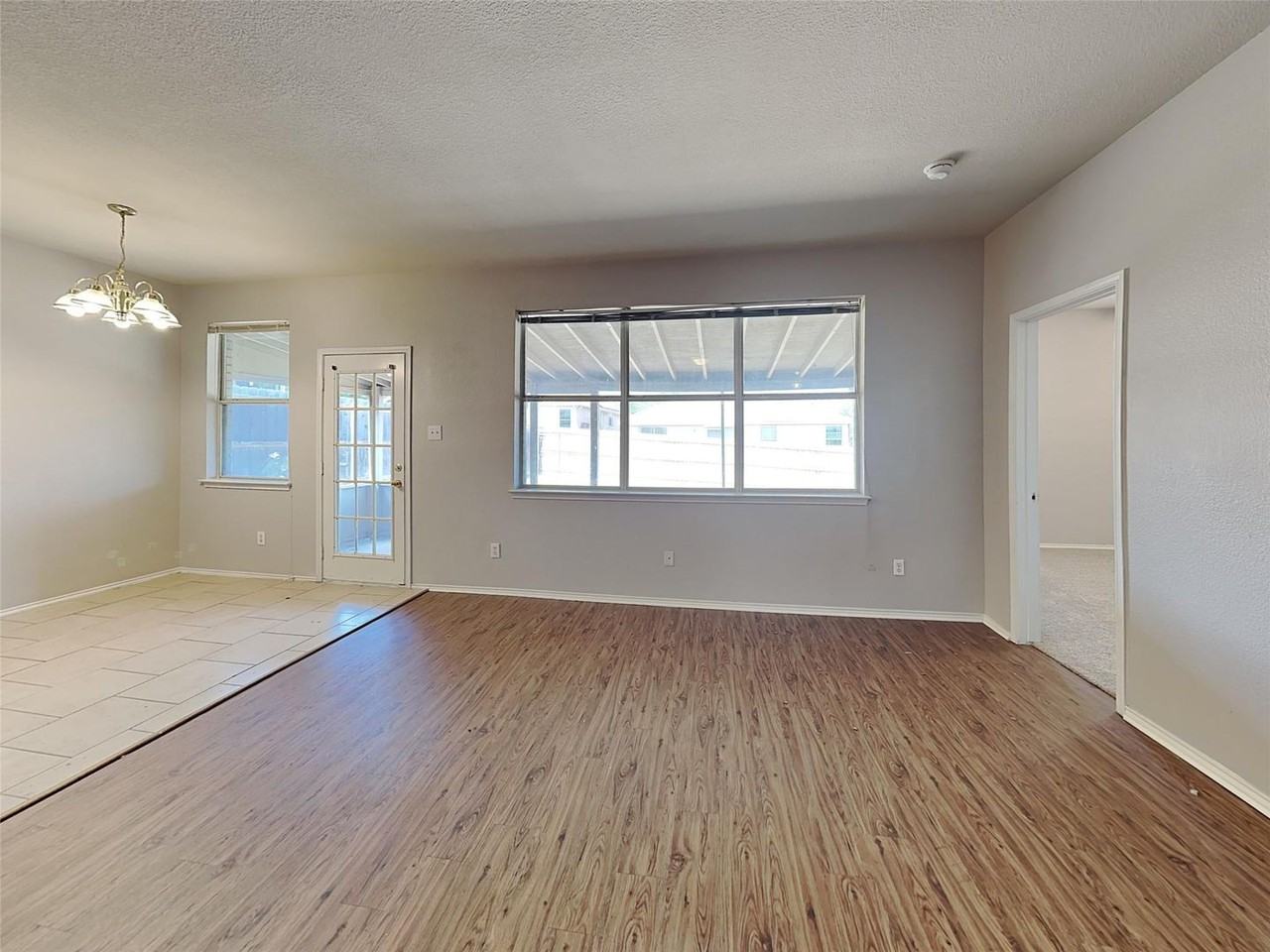 9940 Blue Bell Dr - Photo 3 of 12