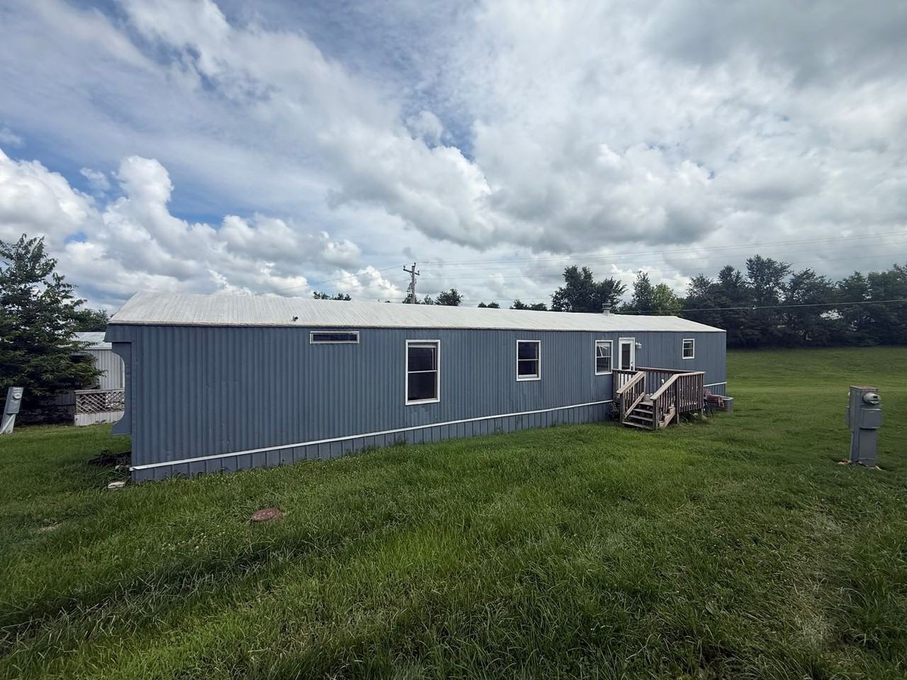 187 W Henry Ln - Photo 4 of 8