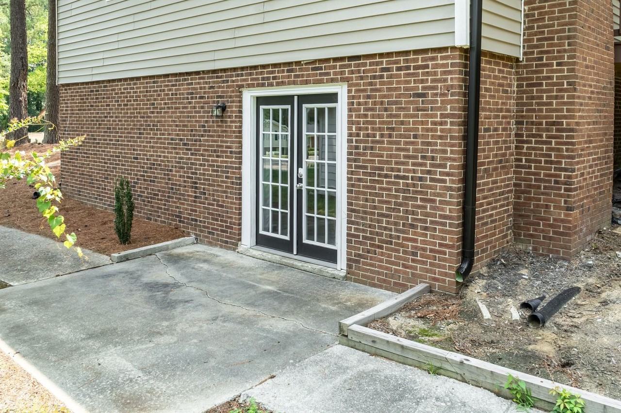 2212 Foxtrot Rd - Photo 7 of 41
