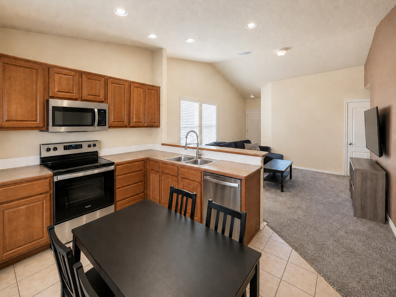 9204 W Lillywood Dr - Photo 2 of 13