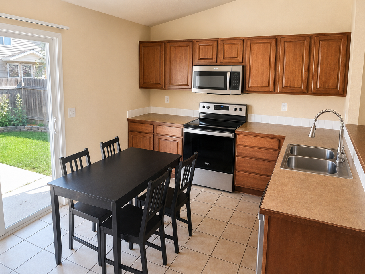 9204 W Lillywood Dr - Photo 3 of 13
