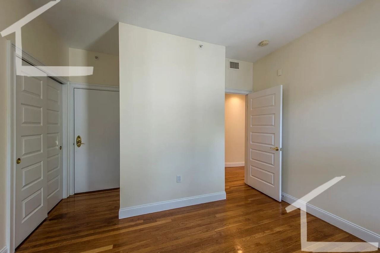 59 Ashford St - Photo 3 of 8