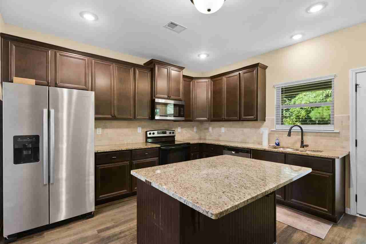 1000 Gwynnes Way - Photo 5 of 45