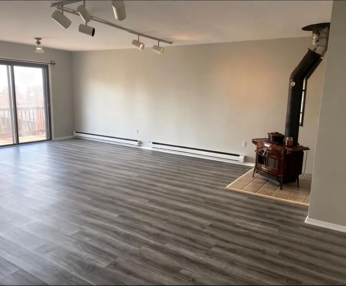 254 Richard Ct - Photo 3 of 13