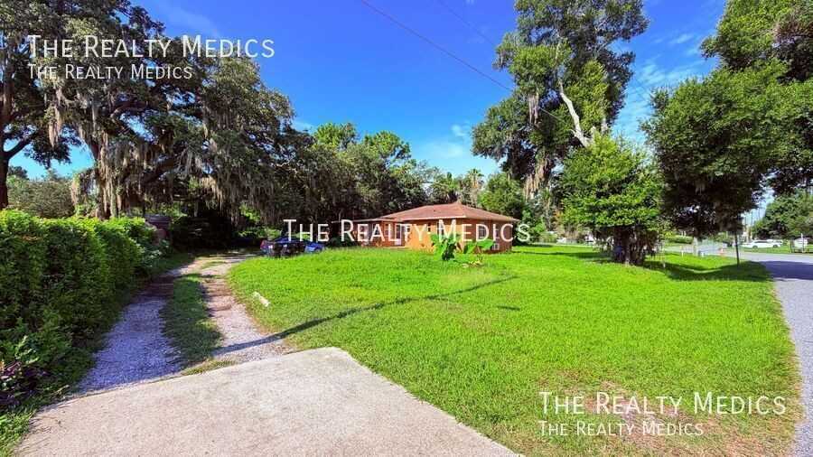 5122 Old Cheney Hwy - Photo 2 of 34