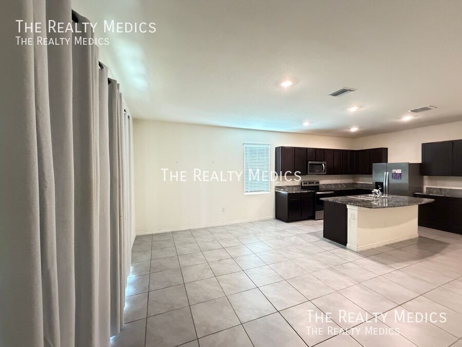 5338 Dragonfly Dr - Photo 7 of 32