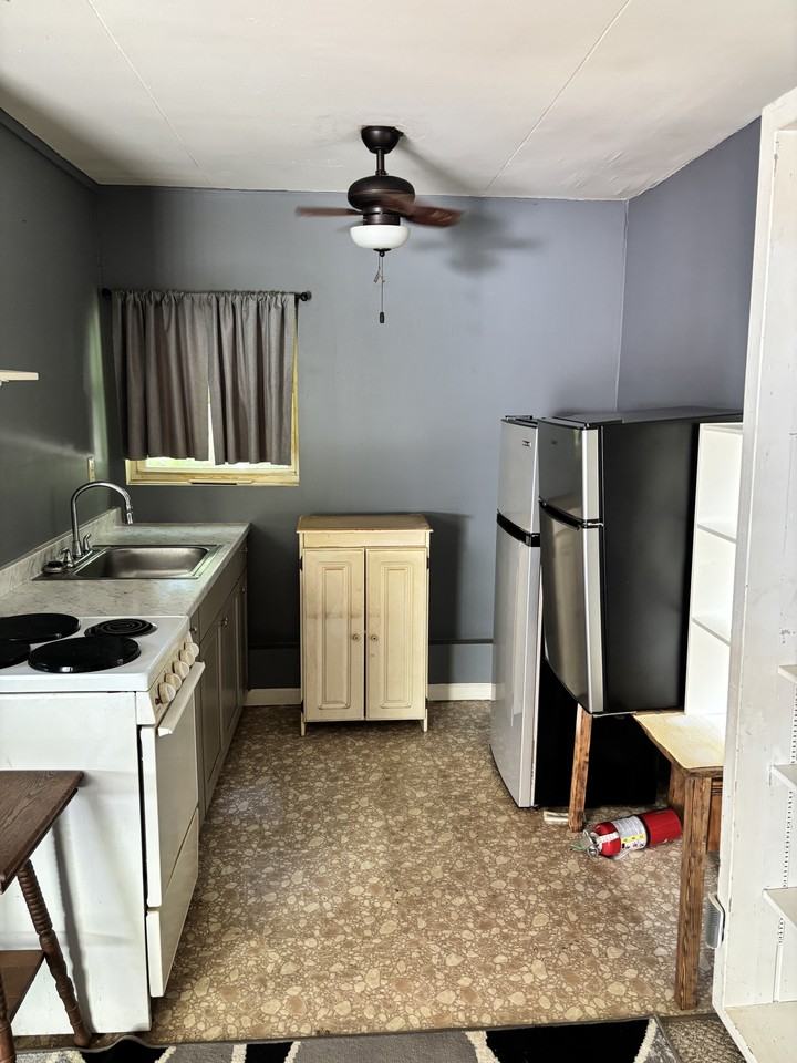 110 Rhodes St #A - Photo 3 of 5