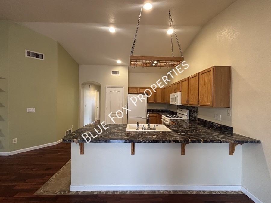 3149 S Quinn Dr - Photo 5 of 29