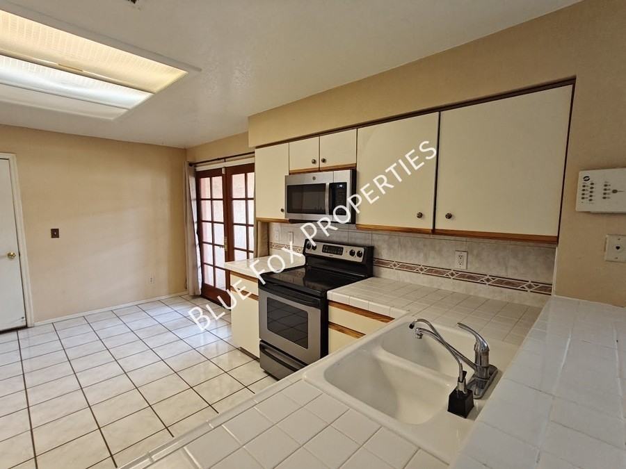 131 E Horizon Cir - Photo 4 of 35