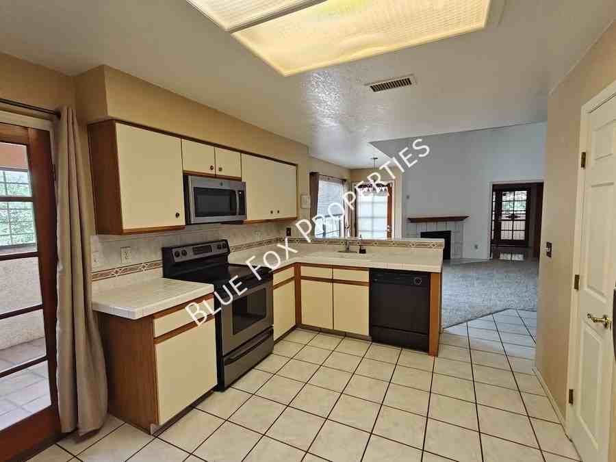 131 E Horizon Cir - Photo 5 of 35