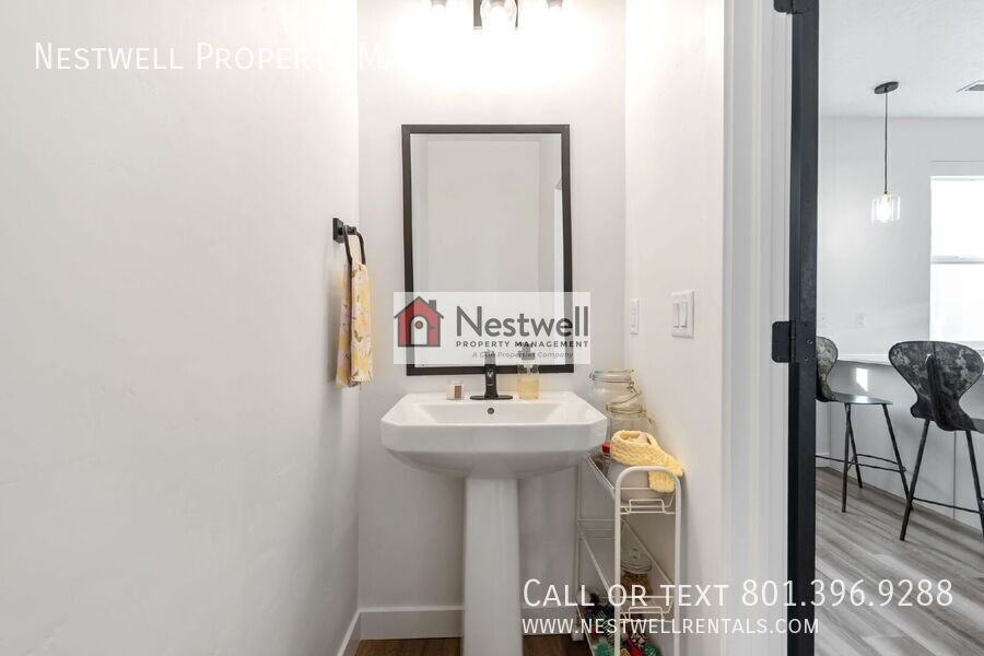 359 N 700 W #21 - Photo 5 of 22