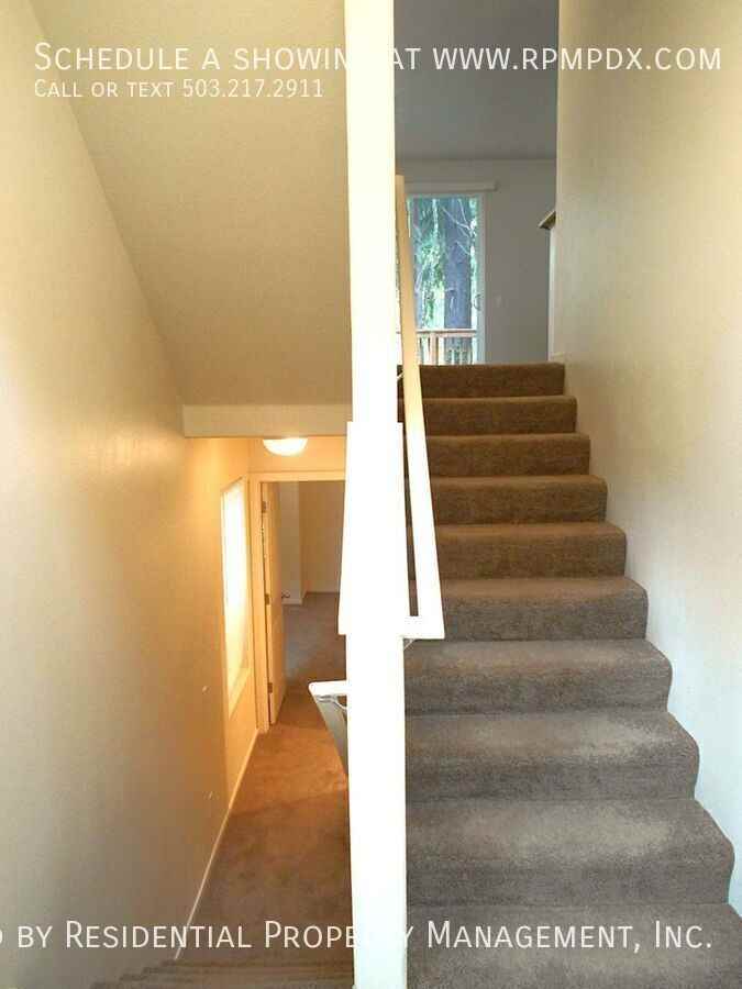 2095 Ne Sheffield Ave - Photo 3 of 22