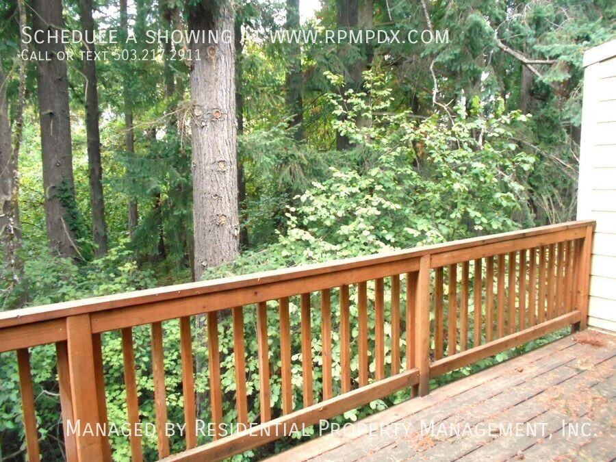 2095 Ne Sheffield Ave - Photo 7 of 22