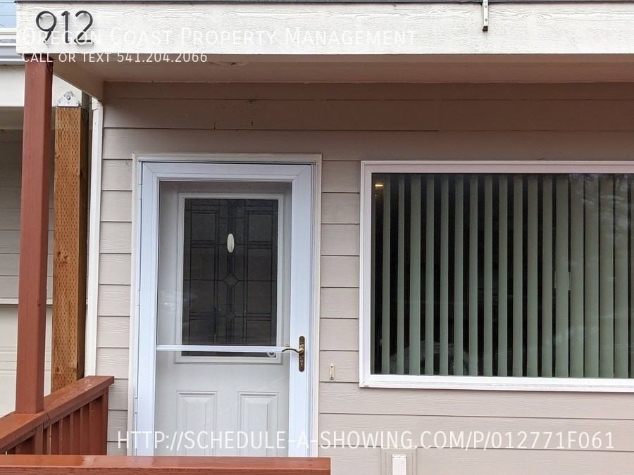 912 Sw Bay View Ln - Photo 2 of 17