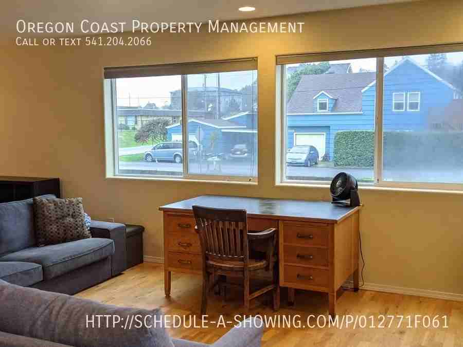 912 Sw Bay View Ln - Photo 4 of 17