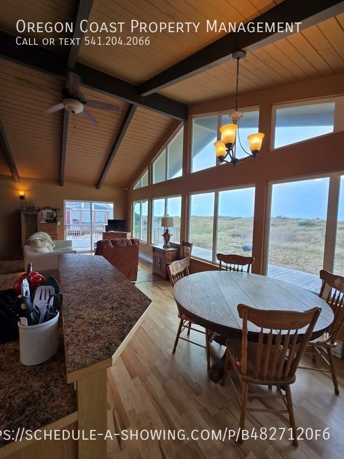 1902 Nw Oceania Dr - Photo 5 of 50