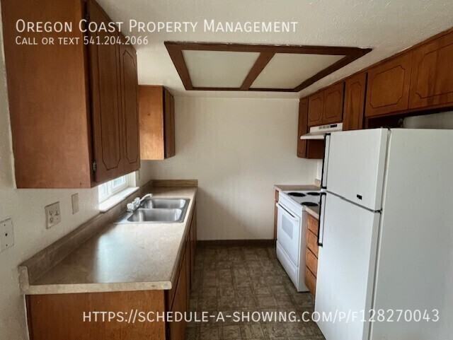 3940 Evergreen Ave #5 - Photo 2 of 9