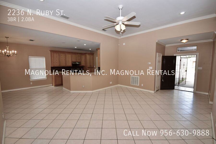 2236 N Ruby St - Photo 4 of 22