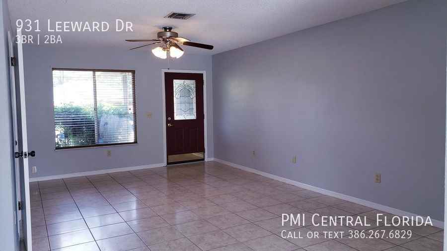 931 Leeward Dr - Photo 3 of 25