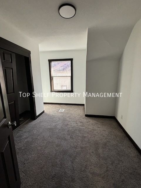 1328 7th St - Photo 6 of 11