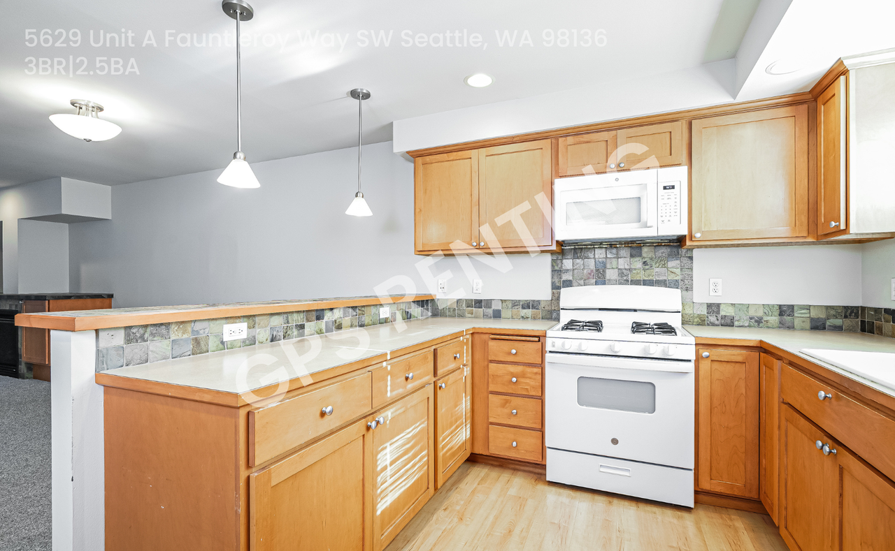 5629 Fauntleroy Way Sw #A - Photo 7 of 15