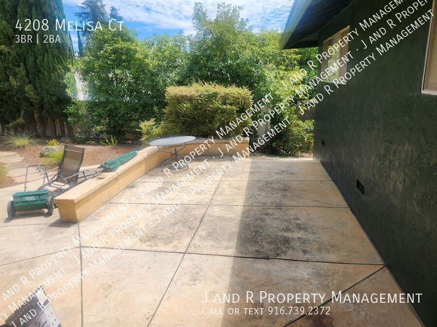 4208 Melisa Ct - Photo 5 of 35