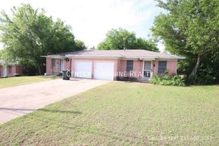 206 W Vardeman Ave - Photo 1 of 1