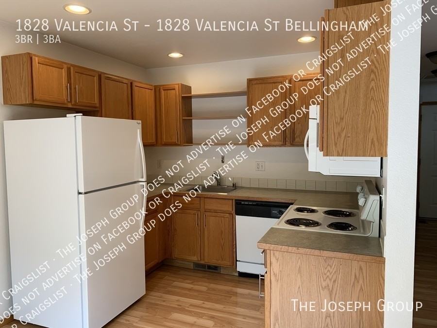 1828 Valencia St - Photo 4 of 18