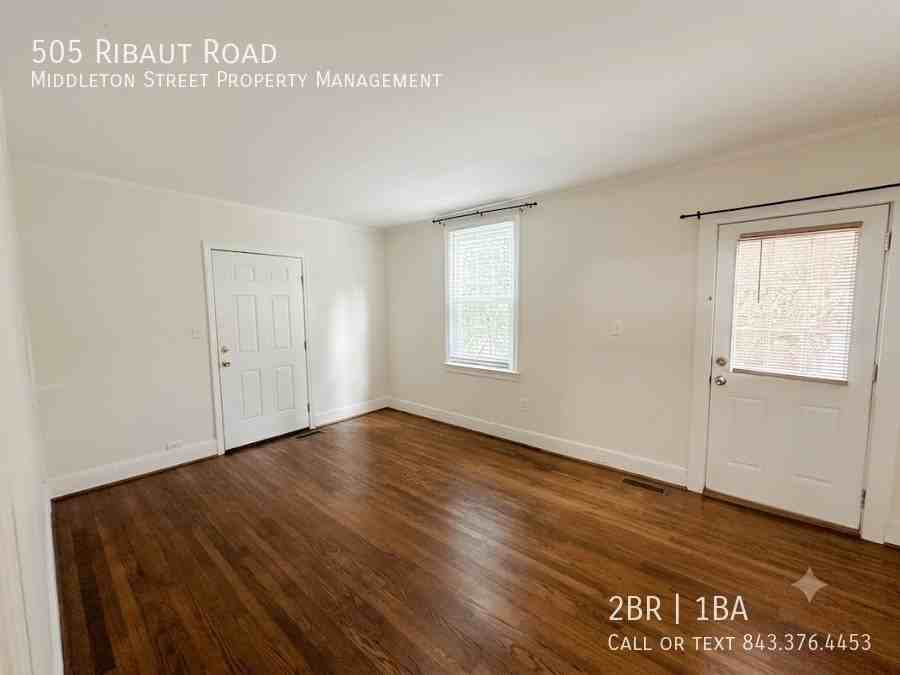 505 Ribaut Rd - Photo 3 of 16