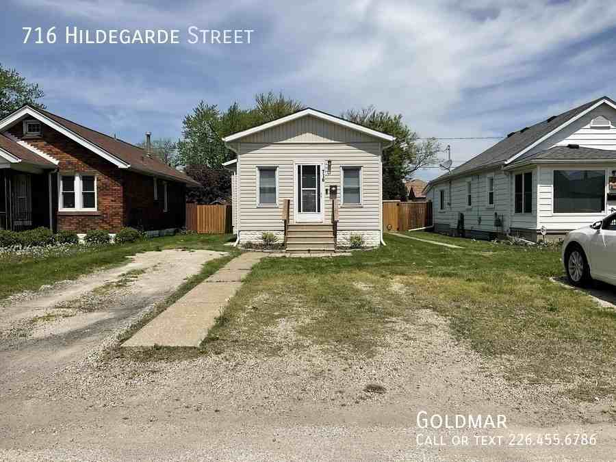 716 Hildegarde St - Photo 2 of 20