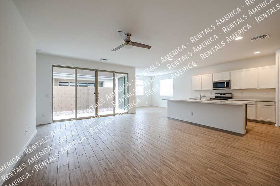 9351 E Steno Ave - Photo 4 of 32