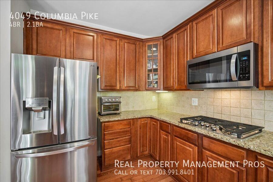 4049 Columbia Pike - Photo 3 of 43
