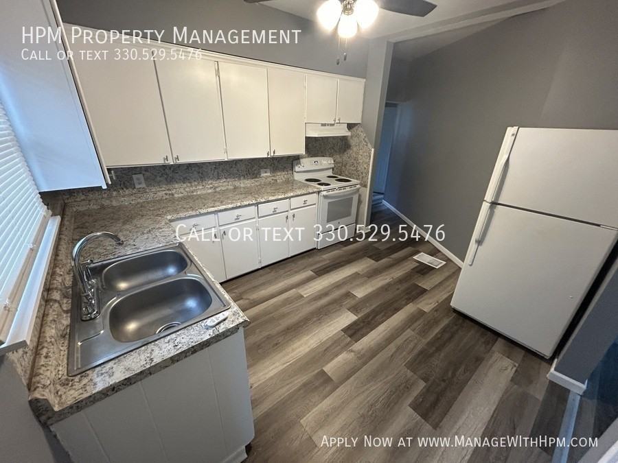 131 50th St Se - Photo 4 of 9