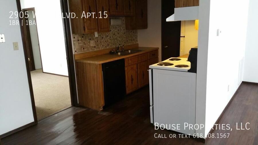 2905 West Blvd Apt 15 - Photo 3 of 5