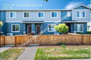featured image of 2212 Ne Four Seasons Ln