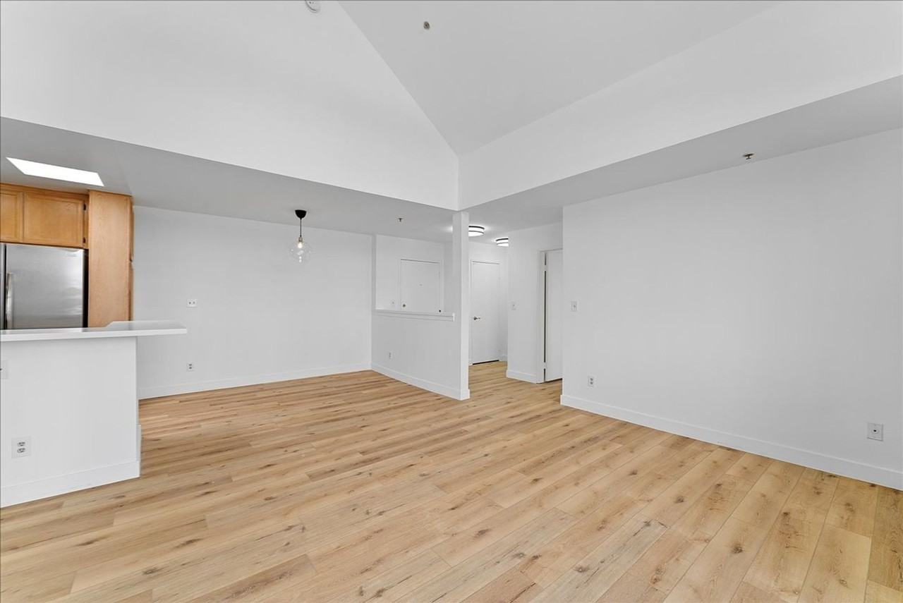 1785 Beloit Ave - Photo 2 of 39