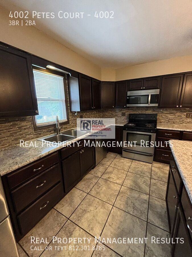 4002 Petes Ct #4002 - Photo 5 of 15
