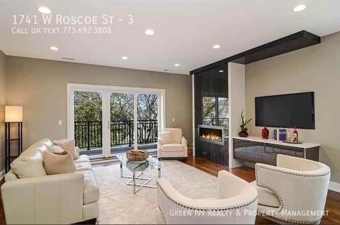 1741 W Roscoe St #3 - Photo 3 of 16