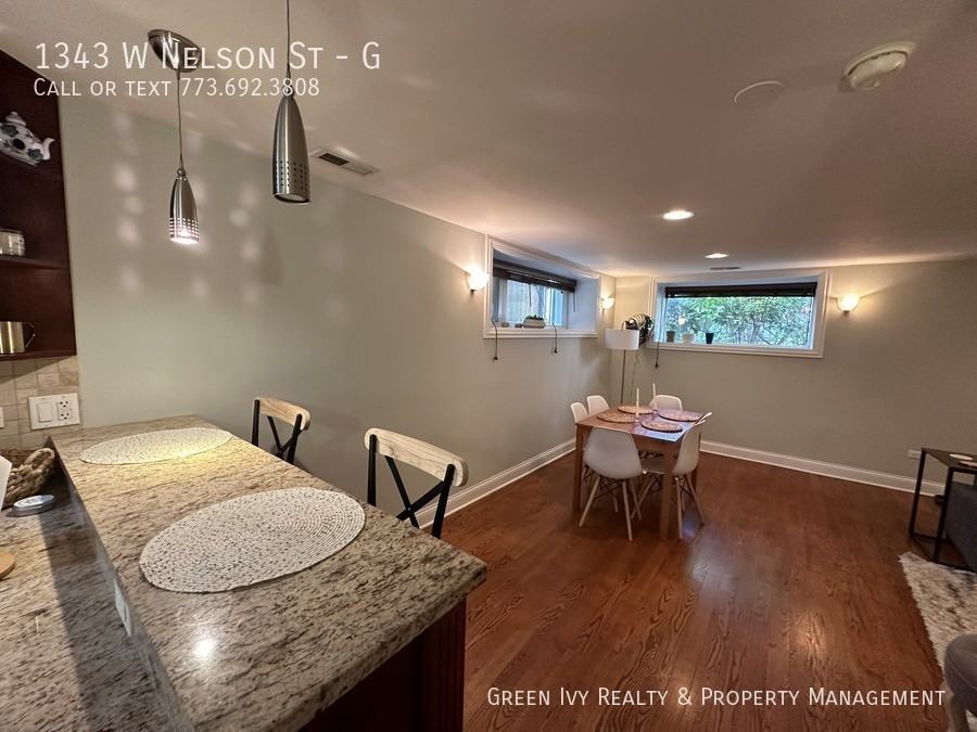 1343 W Nelson St #G - Photo 3 of 14