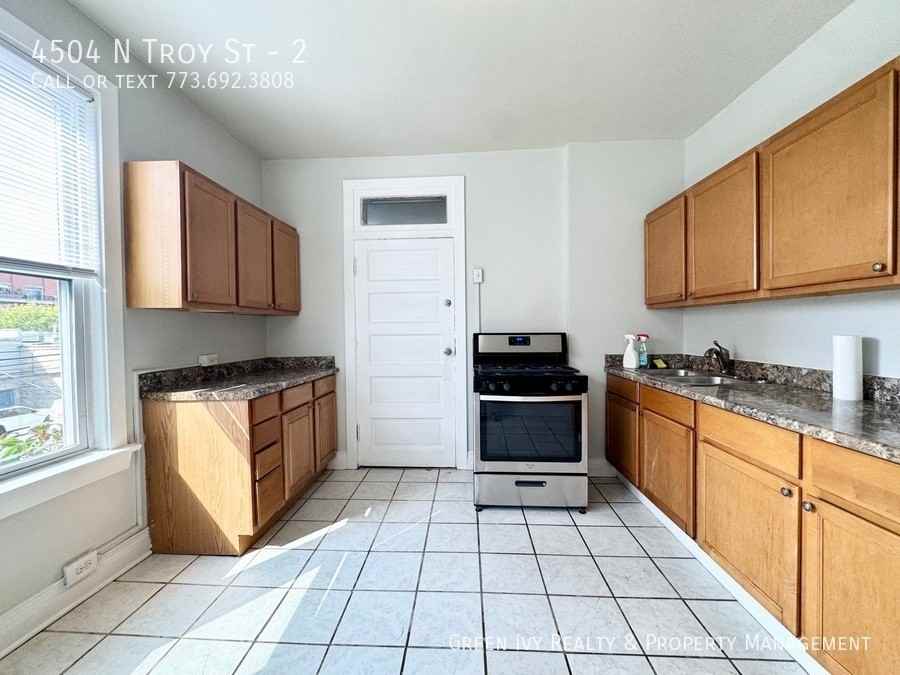 4504 N Troy St #2 - Photo 7 of 13
