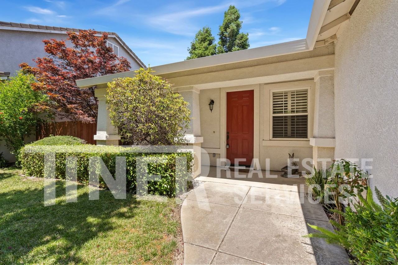 1502 Limewood Rd - Photo 6 of 24