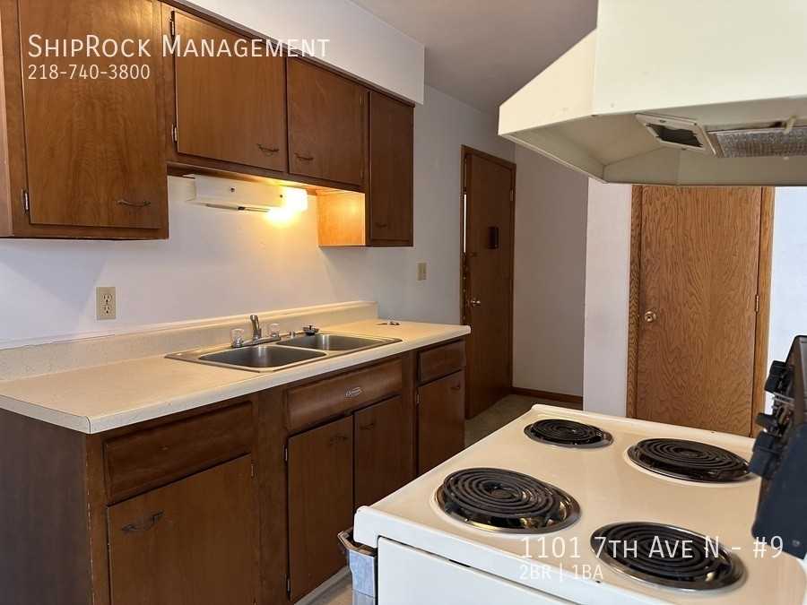 1101 N 7th Ave #9 - Photo 4 of 12