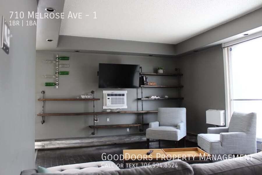 710 Melrose Ave #1 - Photo 2 of 9